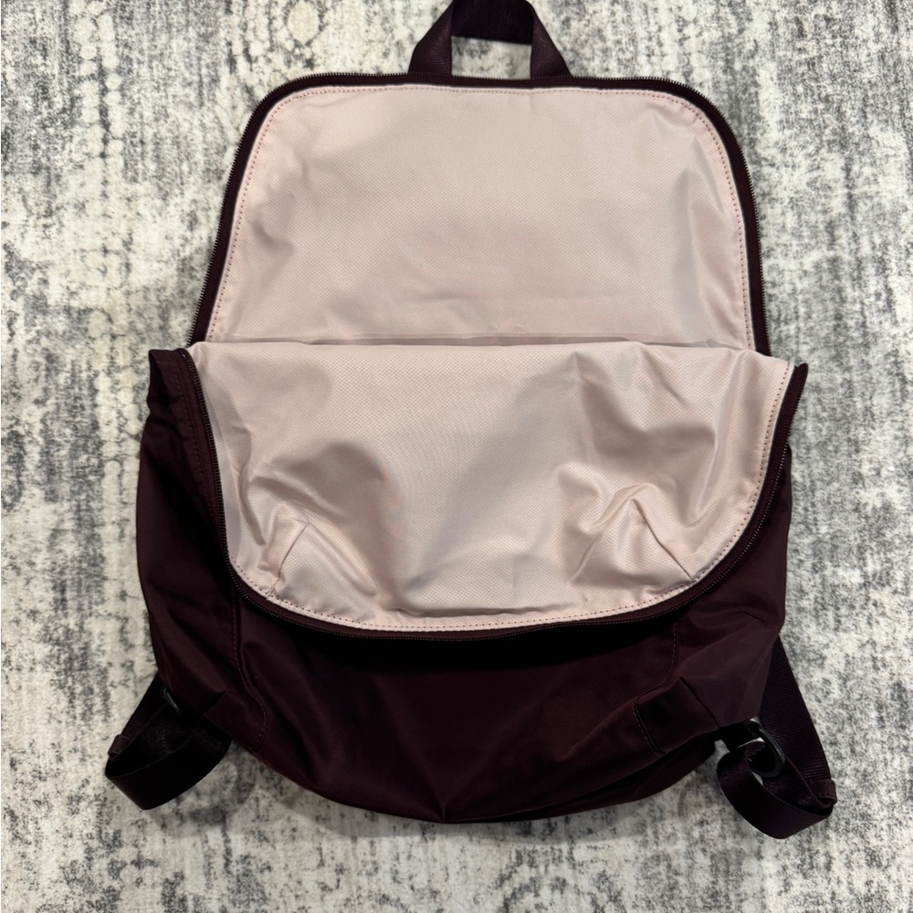 Tumi Just in Case Deep Red/Purple Backpack and Pouch - Picture 5 of 9